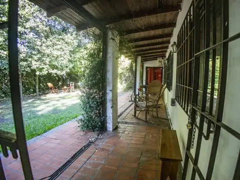 CASA 6 AMB. VENTA RANELAGH ¡GRAN PARQUE!