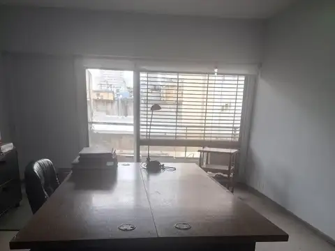 Oficina en Venta al Este
