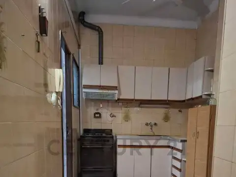 Somellera 5600, Piso 1