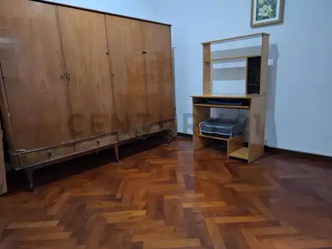Somellera 5600, Piso 1