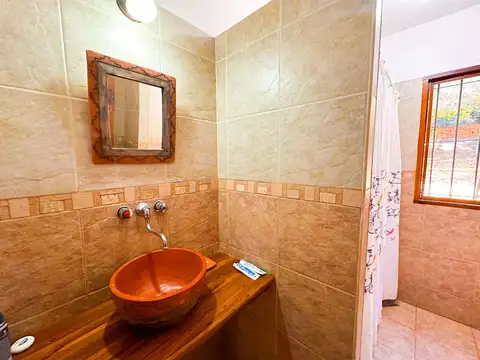 Casa 5 ambientes con 2 baños