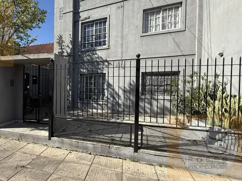 Rivadavia, Av. al 17300