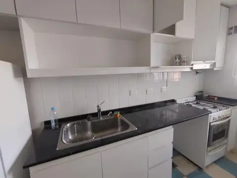 Departamento en Alquiler en Balvanera, $ 830.000