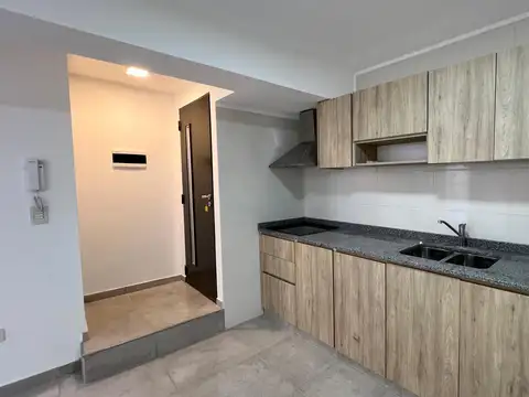 Depto Tipo Casa en Alquiler de 1 dormitorio