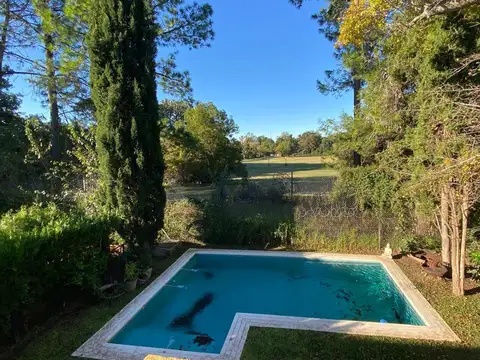 APTO CREDITO  Casa en Club Privado Loma Verde - Escobar