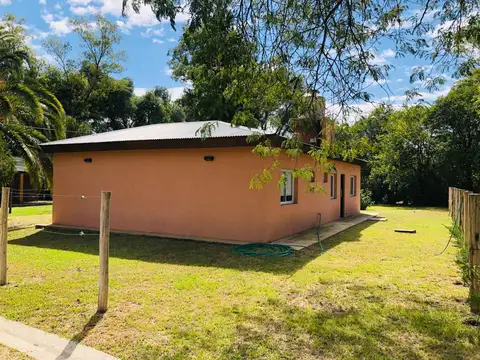 Casa en Venta con 3 cocheras