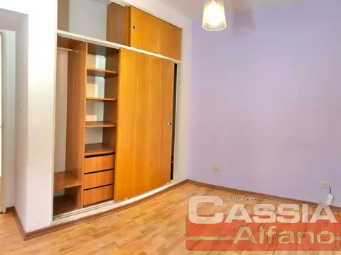 Departamento en Alquiler en Banfield, $ 650.000