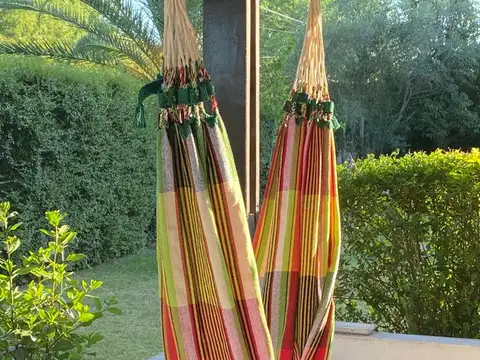 Casa con gran parque y pileta en venta, General Las Heras