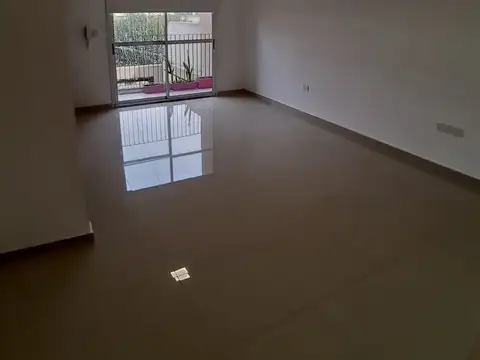 Mariquita Thompson 1300, Piso 1