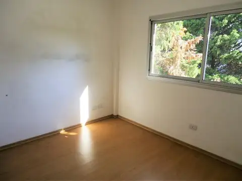 Departamento en Alquiler en Olivos Vias/Rio, $ 1.850.000