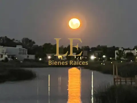 Casa en Venta en El Naudir, USD 450.000