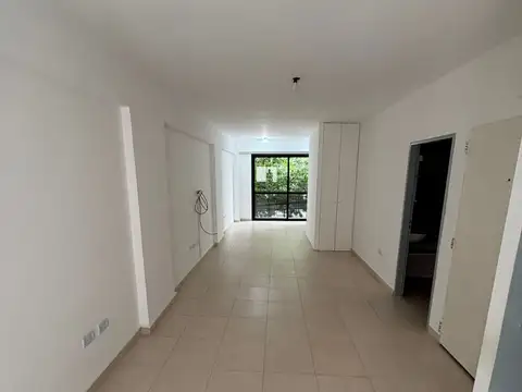 Coronel Ramón Lorenzo Falcón 4900, Piso 2