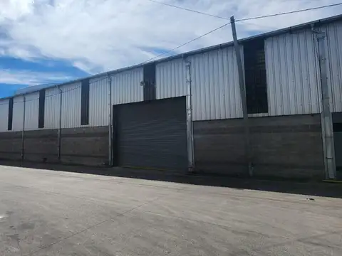 Galpón Industrial 1800 m² en Parque Industrial Moron - Haedo