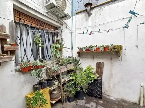 Depto Tipo Casa en Venta de 2 ambientes