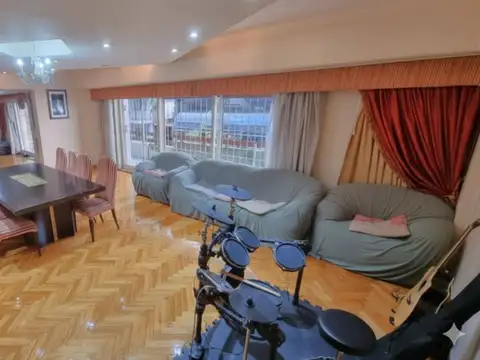 Departamento en Venta de 4 dormitorios