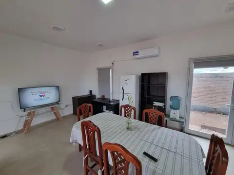CASA DE CATEGORÍA, DOS DORMITORIOS PARA EMPRESAS