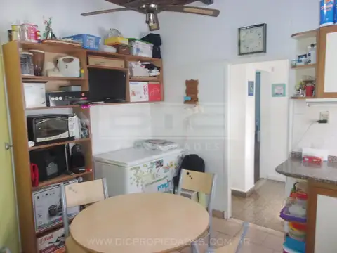 Depto Tipo Casa 3 ambientes con 2 baños