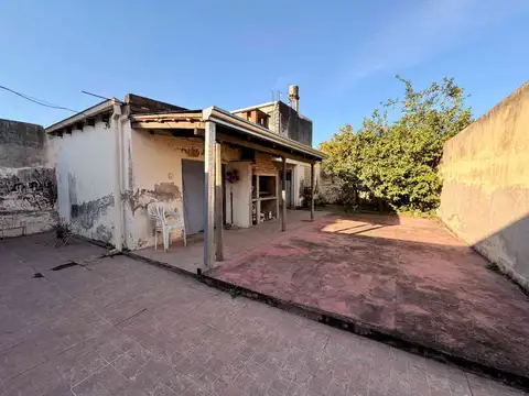 Casa en Venta con 3 cocheras