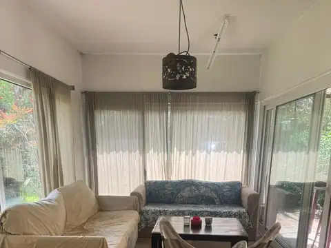 Casa en Alquiler Temporal con 2 cocheras