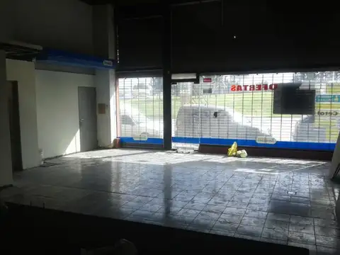 Peron 7130 , Piso 0