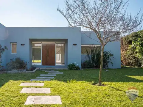 Casa en Venta en Villa Olivos, USD 255.000