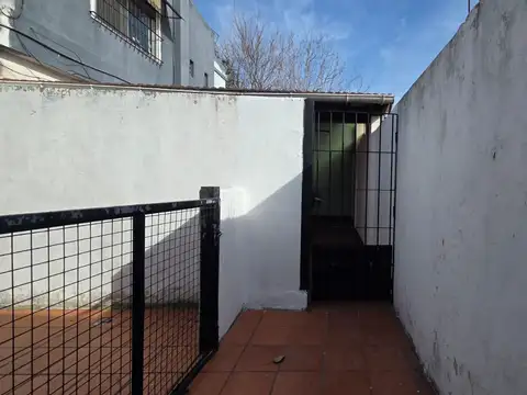 Depto Tipo Casa en Alquiler de 3 ambientes