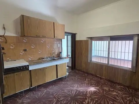 Depto Tipo Casa en Alquiler 51 años