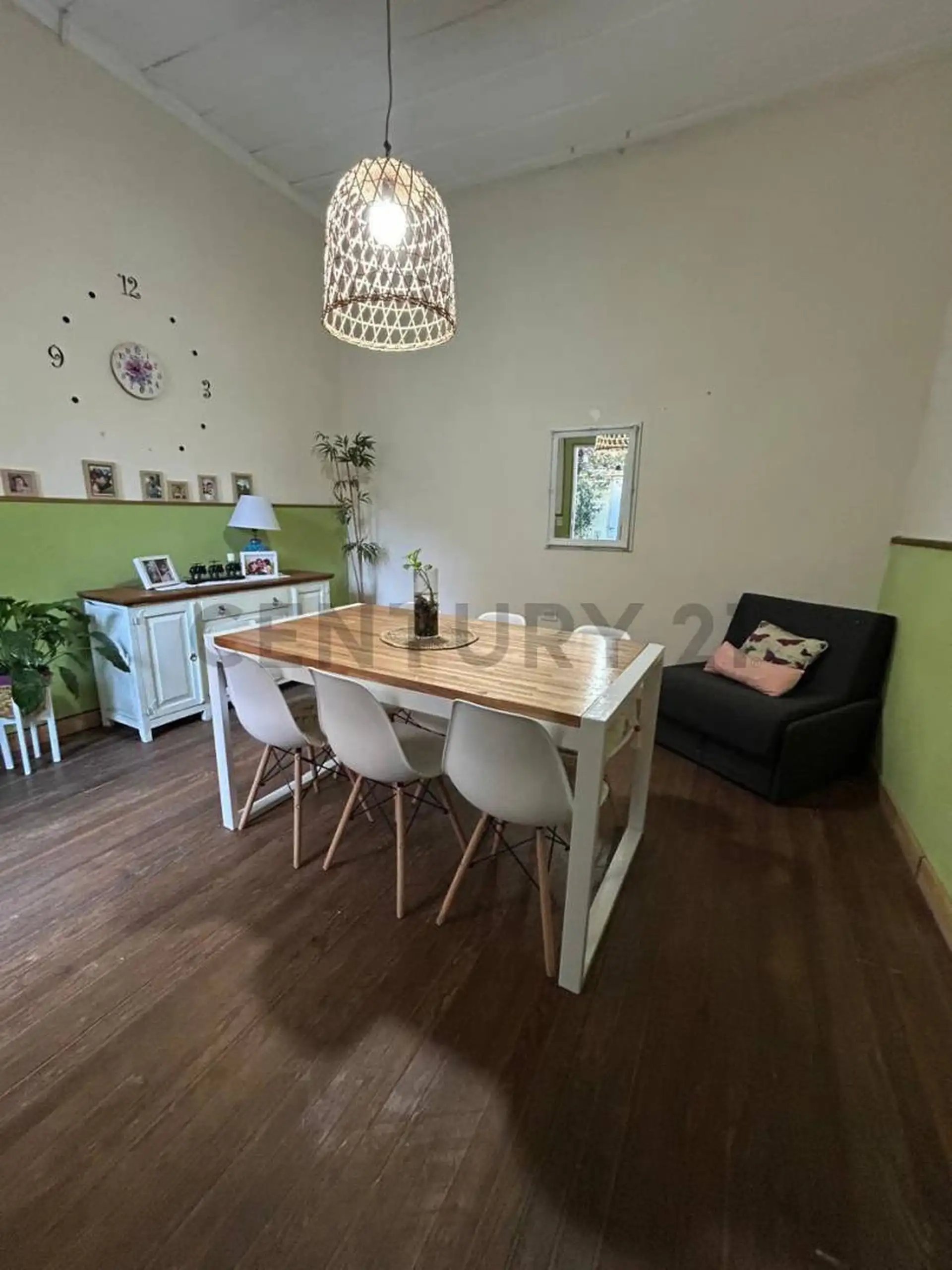VENTA PH 2 AMBIENTES, ZONA CENTRO.