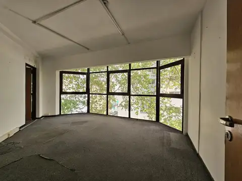 Oficina a metro de Av. Luro