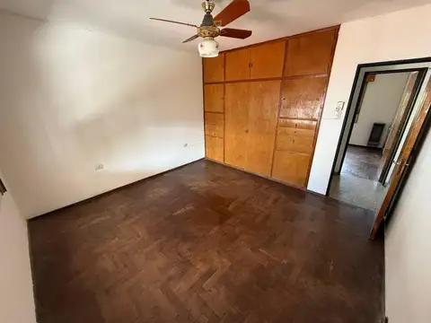 Alquiler Casa en Cerro Norte jardin verde asador