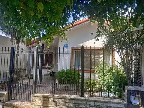 Martina Cespedes 1600