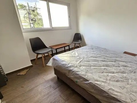 Depto Tipo Casa 2 ambientes con 1 baño