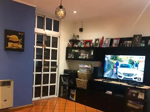 Islas Malvinas 3100 , Piso 1