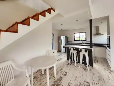 Casa Monoambiente con 2 baños