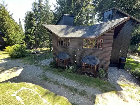 Dos cabañas en venta sobre la ruta 77, a metros de la cervercería Patagonia - Bariloche