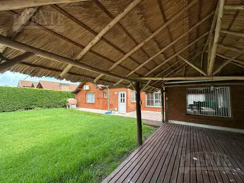 Casa en Venta con 1 cochera