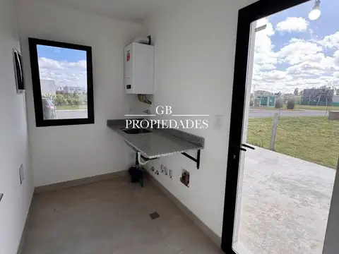 Venta de Casa 5 ambientes en Santa Elisa, Pilar