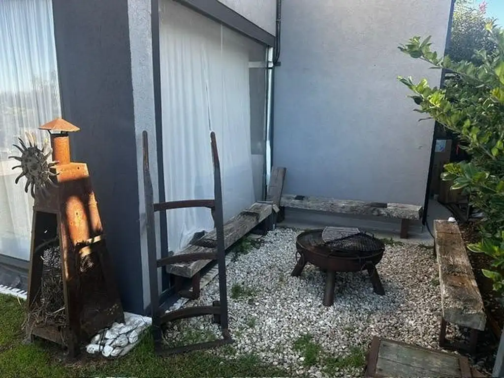 Casa en Pilar del Este - Santa Elena