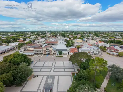Edificio comercial, casa y deposito en San Jerónimo Norte