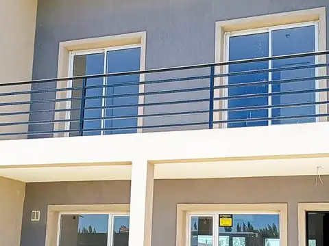 DUPLEX EN VENTA EN PLOTTIER BARRIO BELLA VISTA