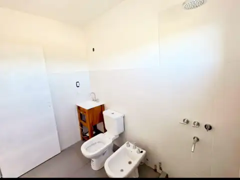 DUPLEX EN VENTA EN PLOTTIER BARRIO BELLA VISTA