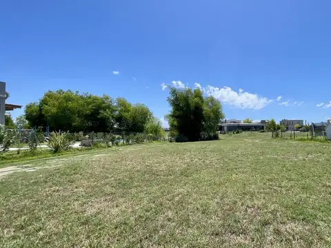 LOTE EN BARRIO GOLF DE EL CANTON ESCOBAR - AL GOLF