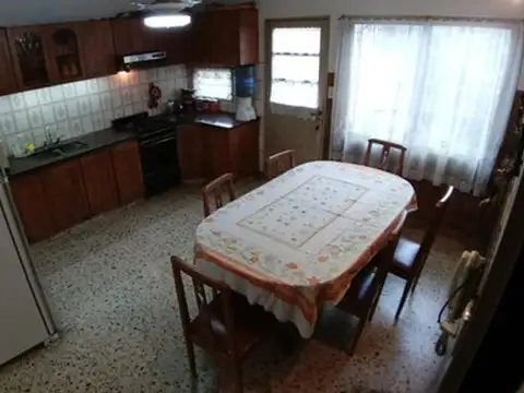 Departamento 4 ambientes con 3 baños