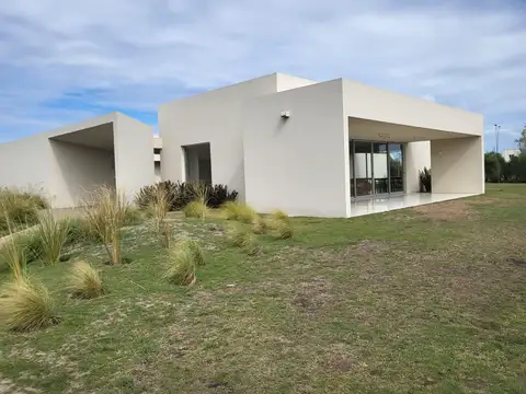 Terreno en Venta en Puertos - Barrio Costas, USD 235.000