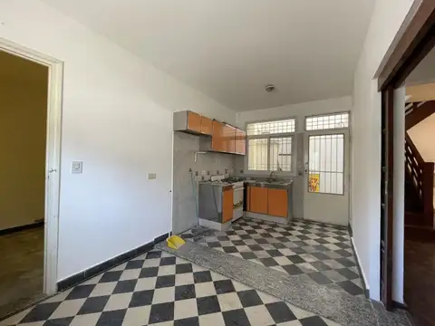 CASA USO COMERCIAL