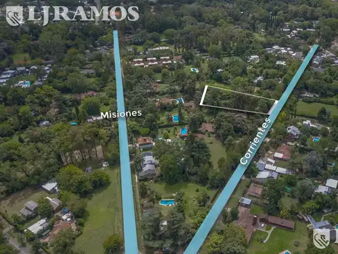 Corrientes 900, Manuel Alberti