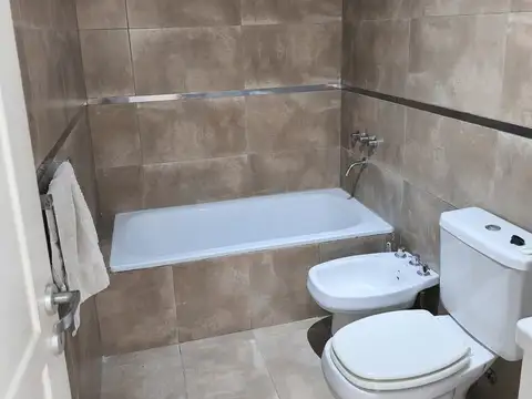 RAQUEL ESPAÑOL 200, Piso 2