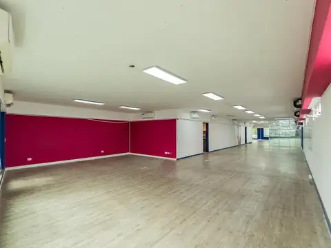 Oficinas en Venta. Dos coheras. Frente y contrafrente. Boedo