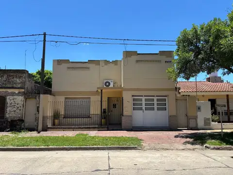 VENTA / CASA 2 DORMITORIOS / CENTRO / RAFAELA