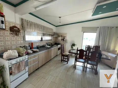 Casa en venta - 3 Dormitorios 3 Baños - 70Mts2 - San Luis